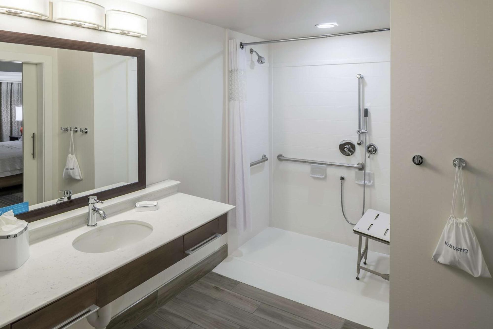 Hampton Inn & Suites By Hilton Atlanta Perimeter Dunwoody Eksteriør billede